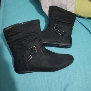 Black Boots
